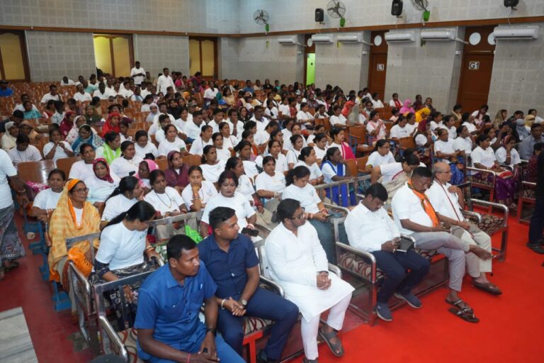 WhatsApp Image 2025-10-02 at 19.44.19